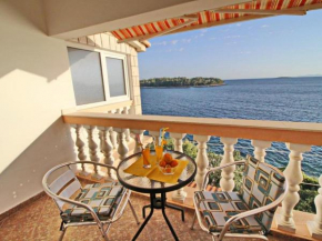 Apartments Villa Senija - Comfort Two Bedroom Apartment with Terrace and Sea View Lavander